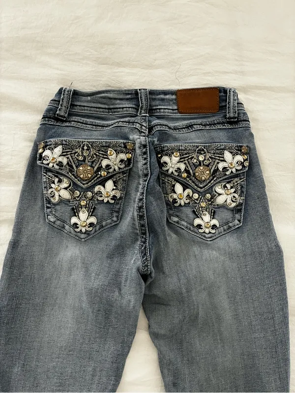 Embellished blue Flare Jeans with Decorative Back Pockets Gray Size undefined - Image 3