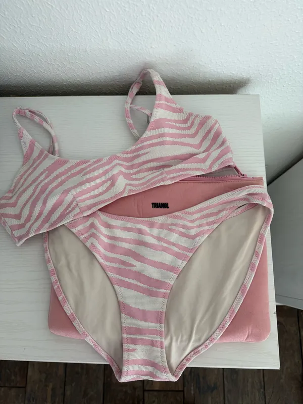 Triangl Bikini Set - Image 2
