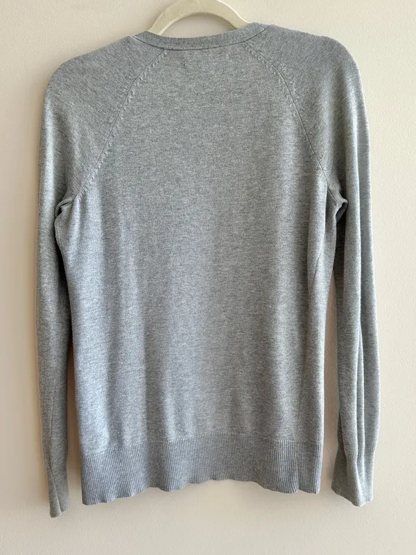 Old Navy Women’s Grey Lightweight Knit Button Down Cardigan, Size Small - Image 13
