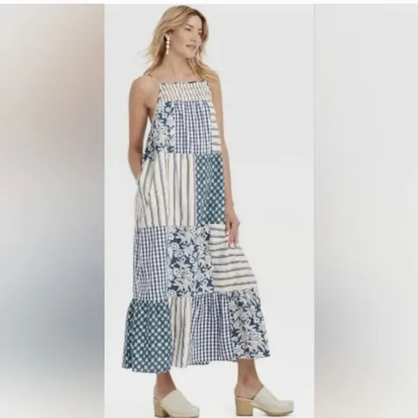 Universal Threads maxi dress - Image 2