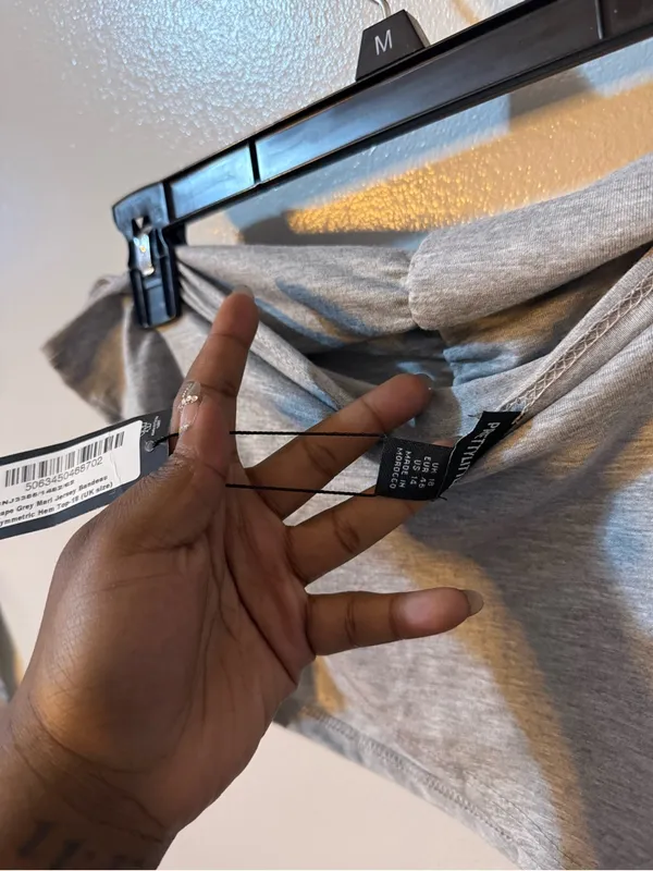 PrettyLittleThing Gray Strapless Ruched Crop top size 14 - Image 3