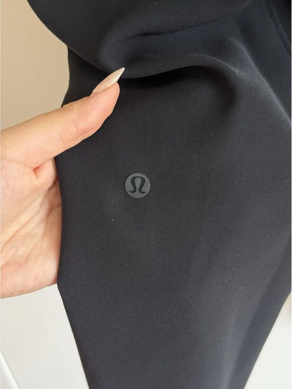 Lululemon On the Fly Crop Woven 23” Black Pants Size 2 - Image 9