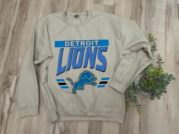 Boutique NEW - Detroit Lions Sweatshirt - Image 3