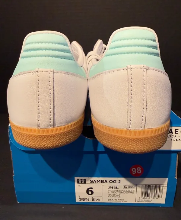 Adidas Samba Mint OG size 7W/6Y - Image 3