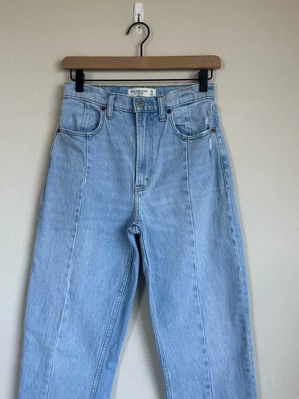 Abercrombie & Fitch The 90’s Straight Ultra High Rise Split Hem Jeans - Image 4