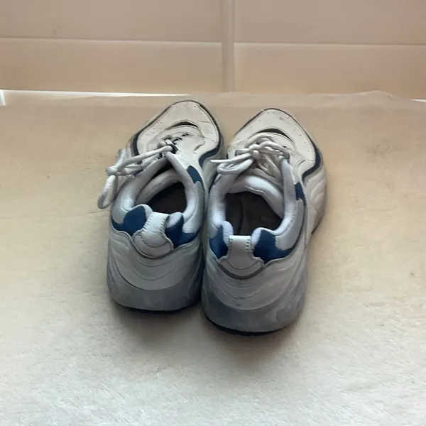 Easy Spirit White and Blue Women's Sneakers - Image 5