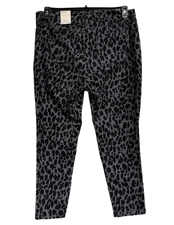Style & Co SZ 22W Curvy Skinny Jeans Leopard Print Mid-Rise Stretch Gray Black - Image 3
