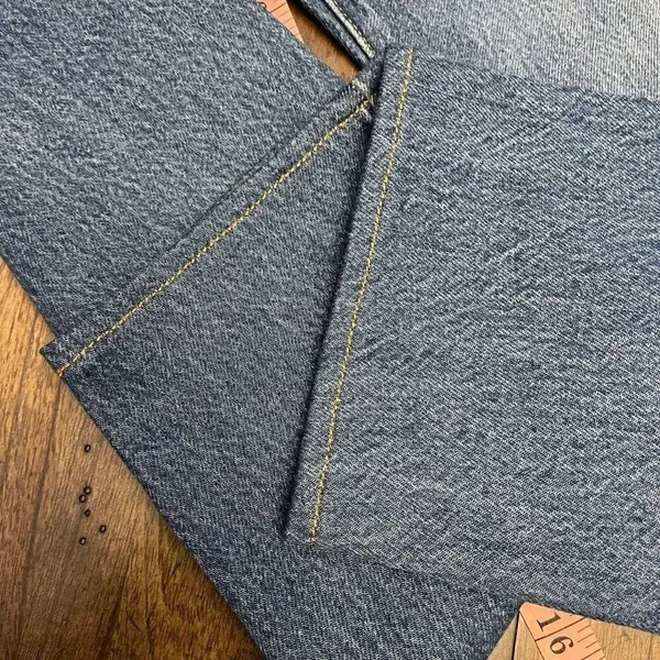Levi's NEW Wedgie Jeans  - Image 14
