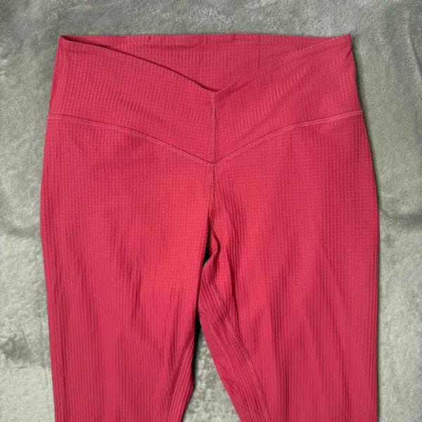 Lululemon‎ V Waist Yoga Tight 25" Grid Texture Leggings Size 8 Vintage Rose - Image 10