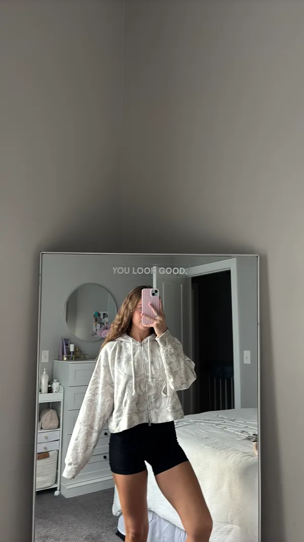 Hollister Camo Zip-Up Sweater - Image 7