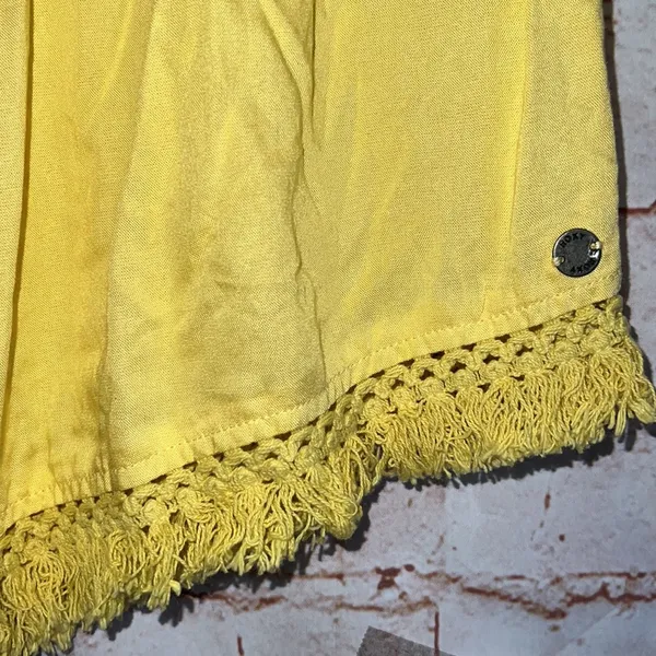 Roxy Endless beauty beach shorts yellow M pull on lightweight stretch - Image 3