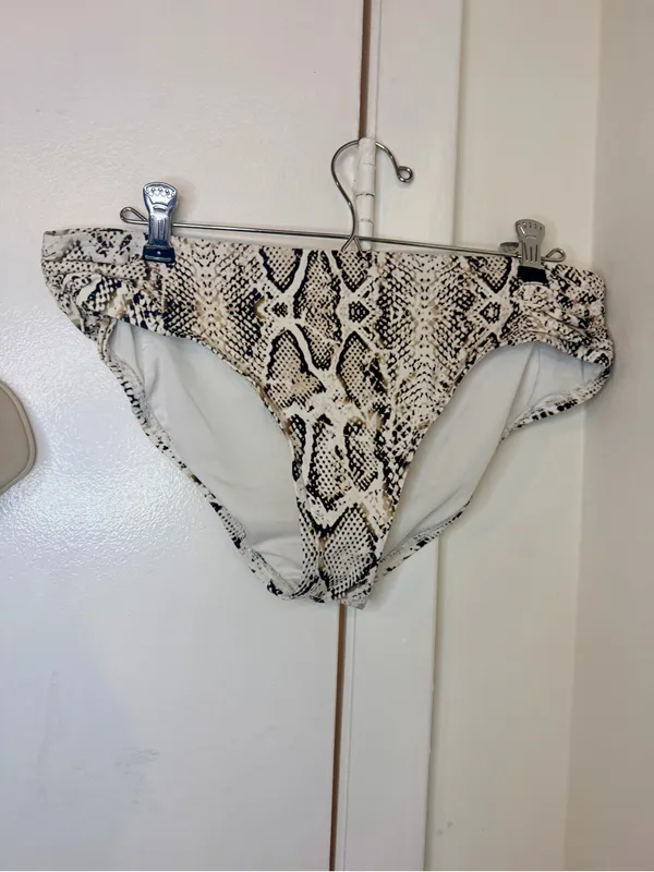 Soma Snake Print Tankini Bathing suit Size Large V Wire Plunge - Image 4