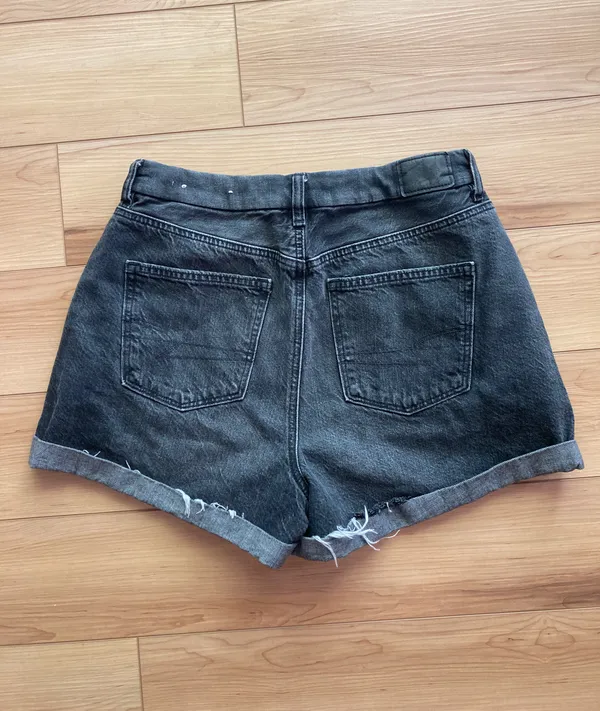 Shorts - Image 4
