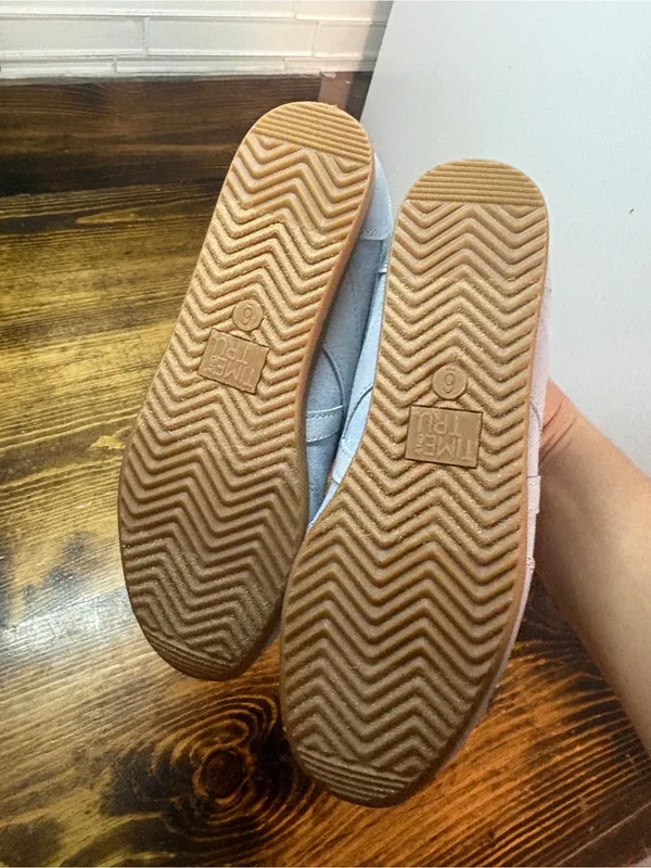 Time and tru pale blue sneakers size 6 - Image 7