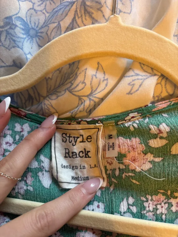 Blouse Style Rack - Image 3