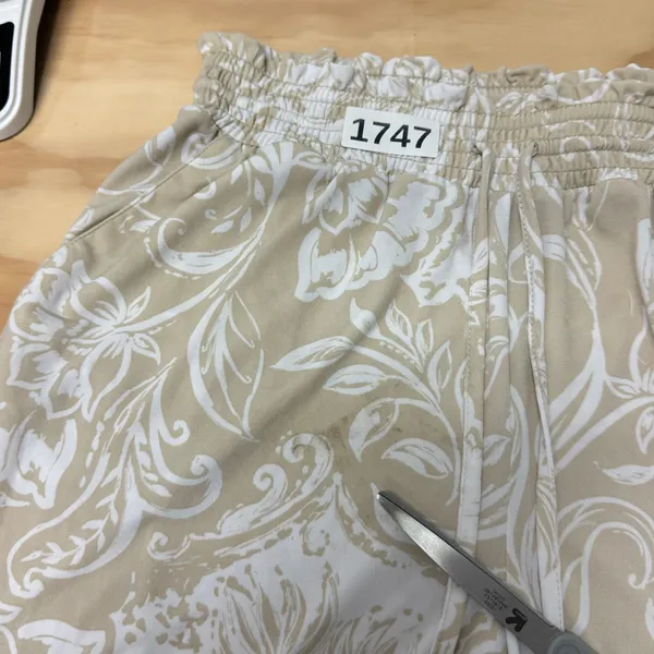 Ellen Tracy Floral Paisley Wide Leg Lounge Pants Smocked Waist Large Tan White - Image 10