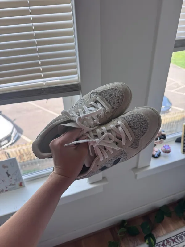 VEJA Sneakers V-10 - Image 3