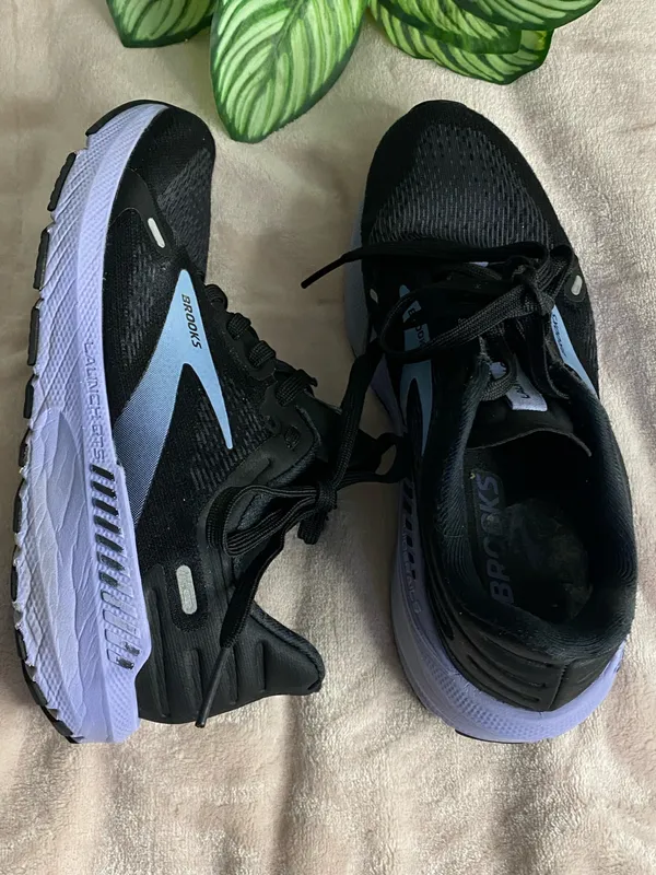 Brooks Women's Launch GTS 9 1203741B060 Black Running Shoes Sneakers Size 7.5 - Image 5