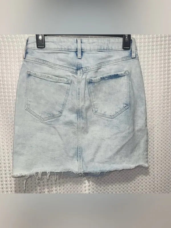 Light Wash Denim Mini Skirt - Old Navy - Image 4