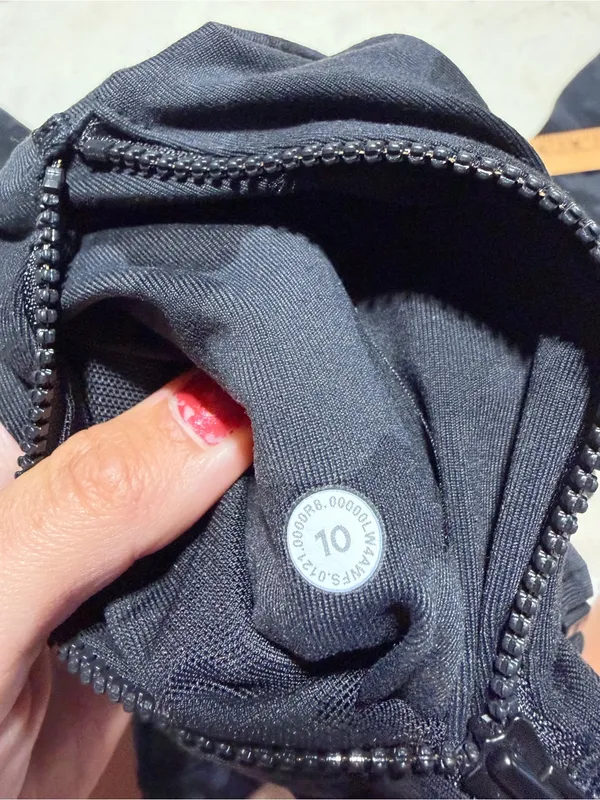 Lululemon Black Camo Zip-Up define Jacket LOGO 10 - Image 8