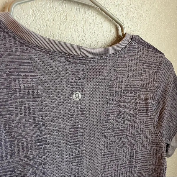 Lululemon Swiftly Relaxed Short Sleeve Purple Quartz / Violet Grey - Image 8