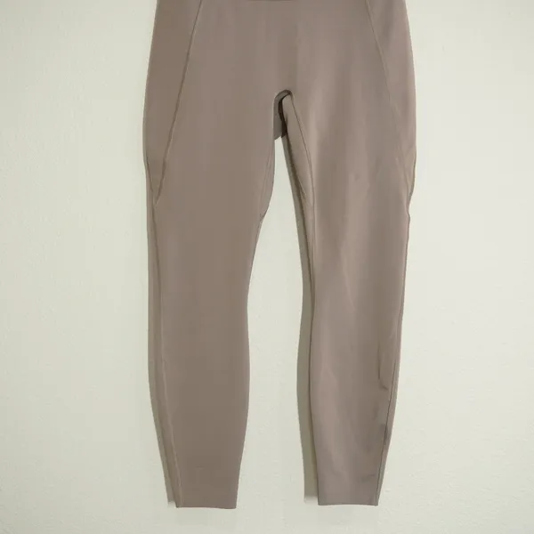 Nike Women's Size Medium Universa Dri-FIT Leggings Mocha Brown High Rise Pockets - Image 3