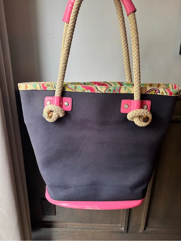 Spartina 449 Navy Tote with Pink Trim and Multicolor Seahorse - Image 5