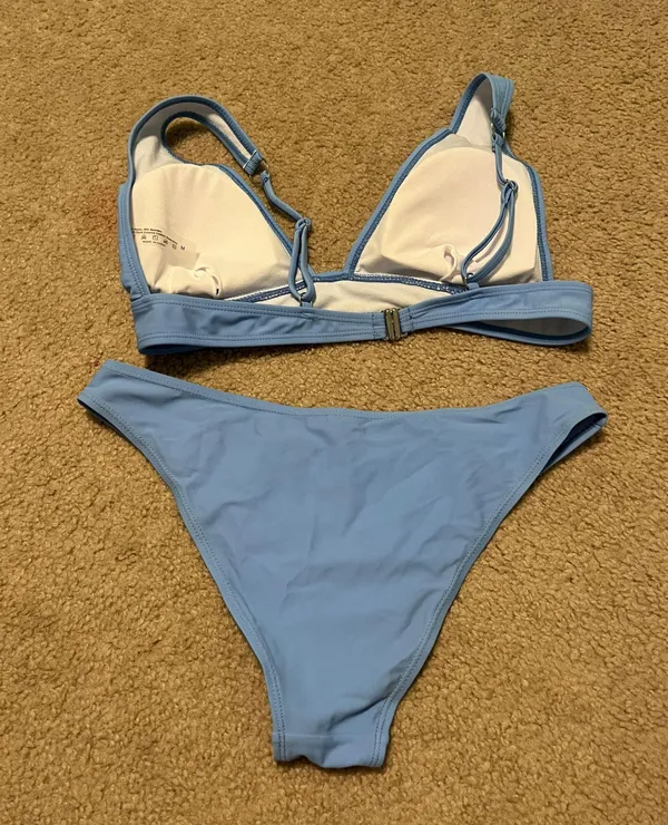 Bikini - Image 2