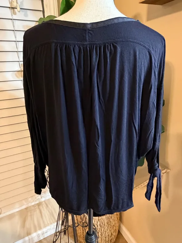 Free People Black Twist-Front Blouse - Image 5