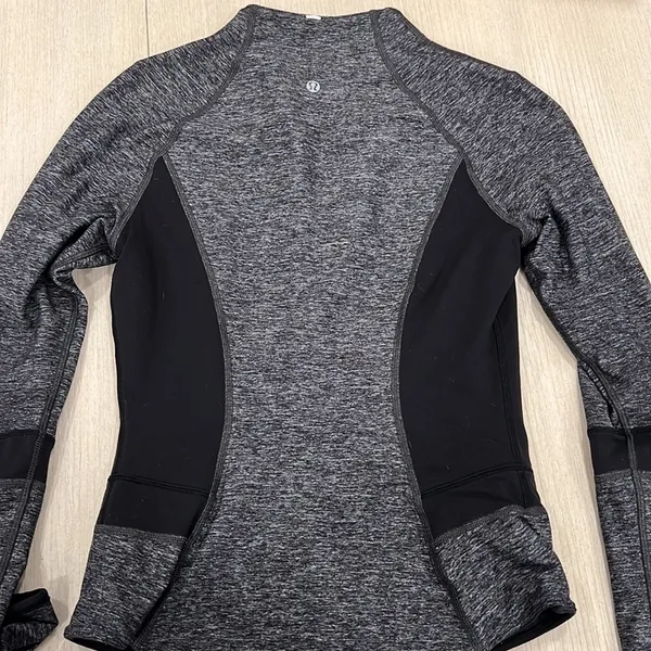 Lululemon reversible jacket - Image 3