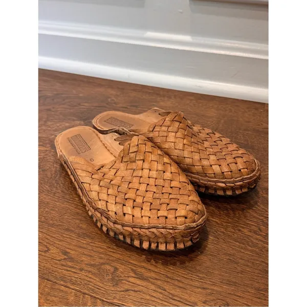 Mohinders Sz W9 Woven City Slipper in Oiled Brown - Image 2