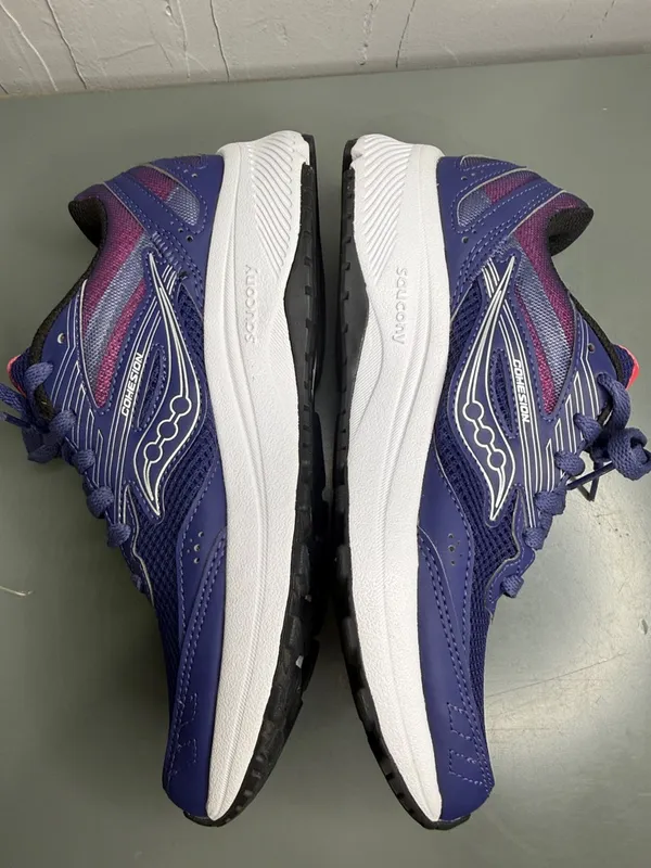 Saucony Women's Cohesion 15 in the "Cobalt/Punch Running Shoes Size 7 - Image 3