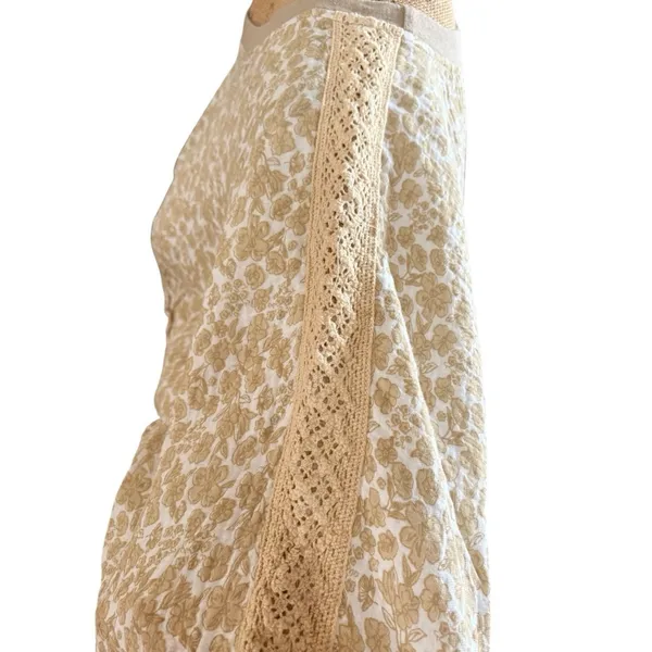 Easel Short Dolman Sleeve Tee Size L (oversized 28” PTP) Beige White Floral - Image 6