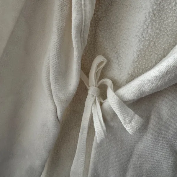 Aerie Y2K Old Logo White‎ Hooded Bath Robe - Image 4
