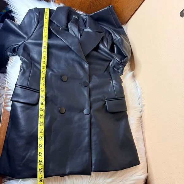 Akira Double Breasted Vegan Leather Blazer Jacket Size Large - Image 9