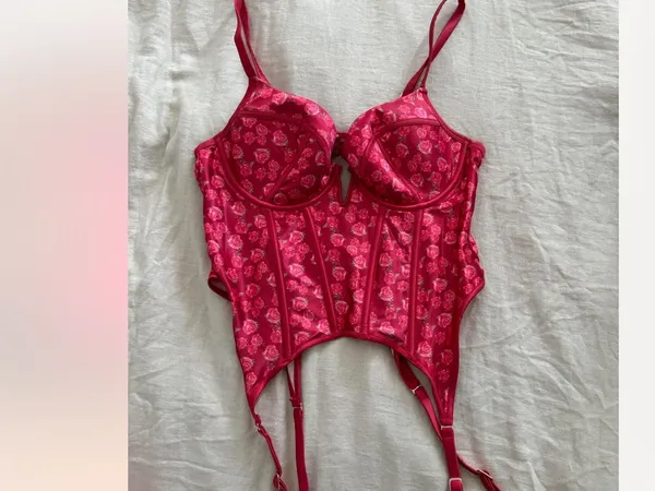 KAIA Intimates VALENTINE’S DAY LIMITED COLLECTION PURCHASED FOR 97 - Image 5