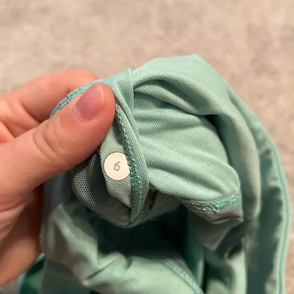 Lululemon cross straps tank top, Sz‎ 6, Mint green - Image 9