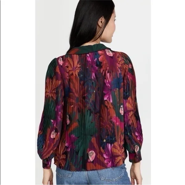 NEW Farm Rio Women’s Bird Flowers Pleated Shirt Multicolor - Image 7