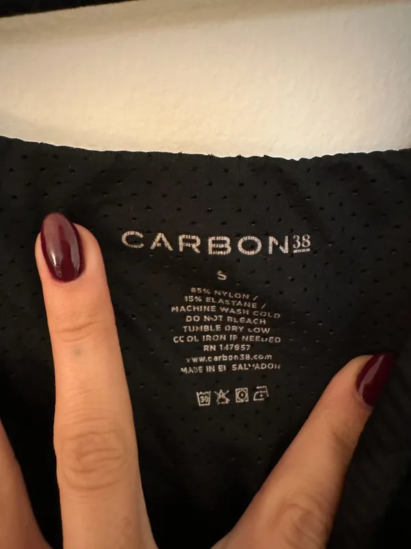 Carbon38 Crop Tank Black - Image 3