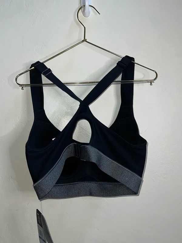 Under Armour Women's High Support Sports Bra - Charcoal Gray/Black 36D - Image 4