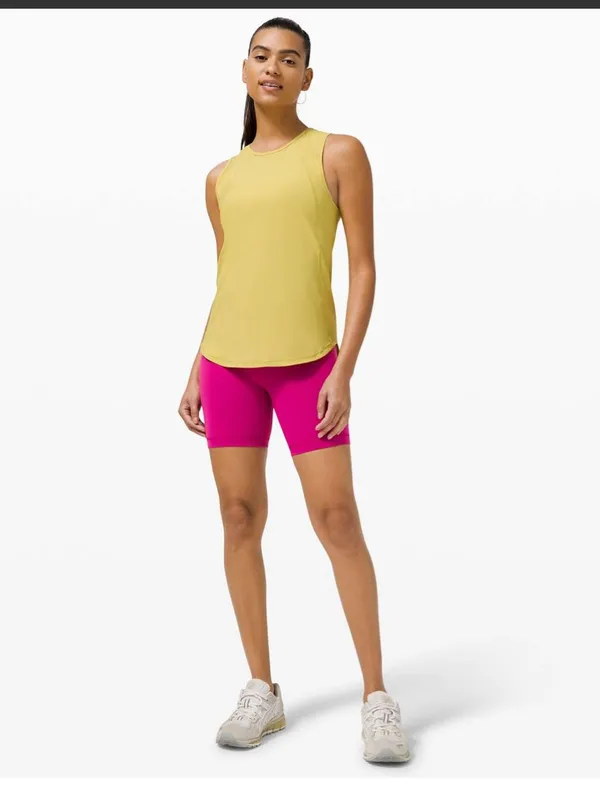 Lululemon Ripened Raspberry Wonder Train High Rise Shorts Size 4 - Image 3
