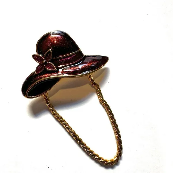 Red enamel hat brooch with gold tone chain - Image 3