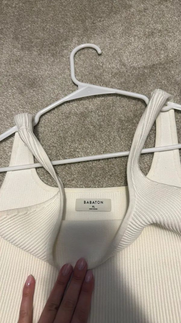 Aritzia Babaton Top Sculpt Knit - Image 2