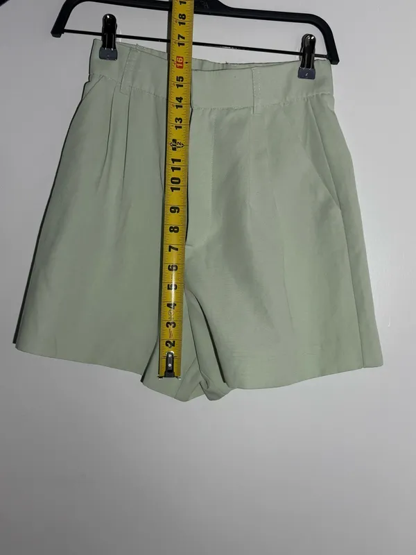 Zara Light Sage High-Waist Shorts - Image 6