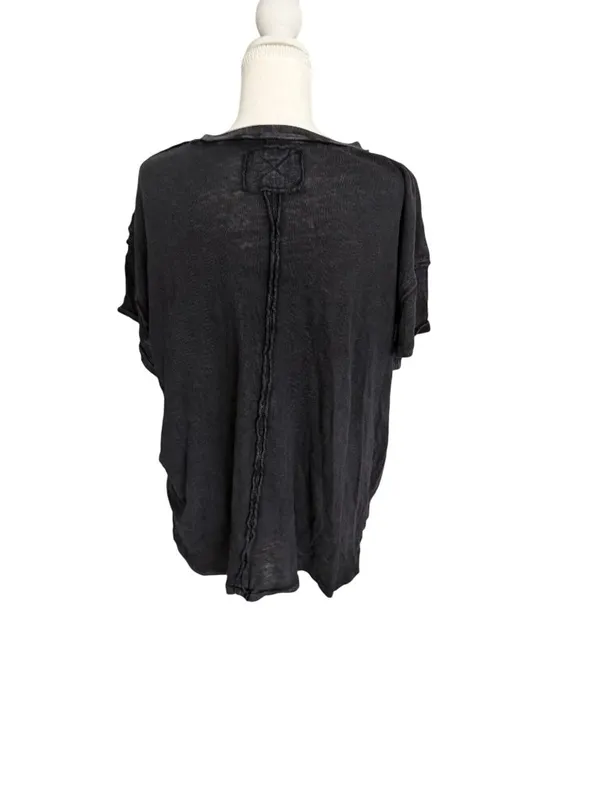 WE THE FREE Black Gray T Shirt Size Medium NEW NWOT - Image 6