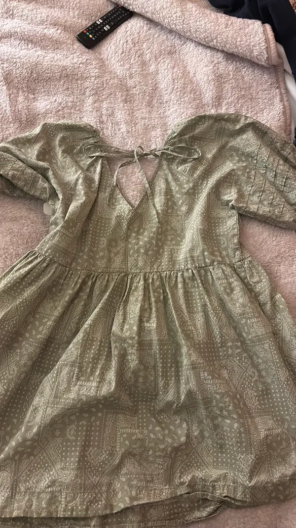 Easel Dress Green - Image 2