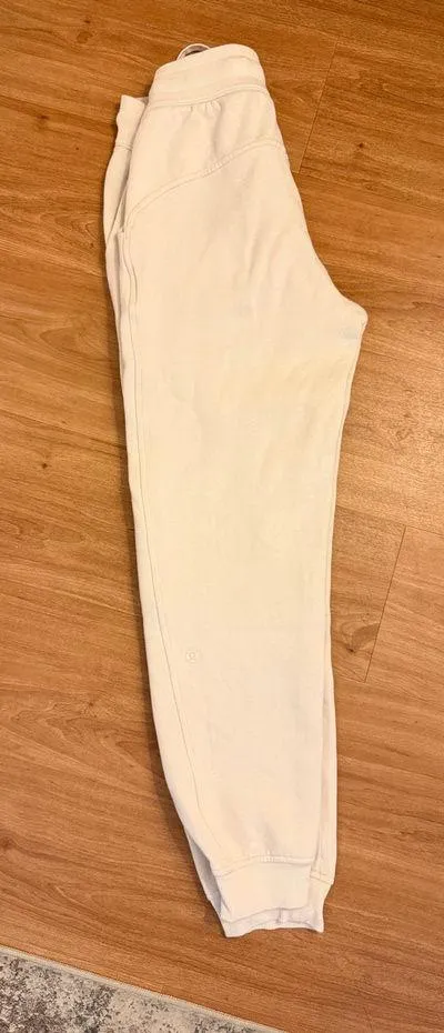 Lululemon Scuba Joggers High-Rise 2 - Image 2
