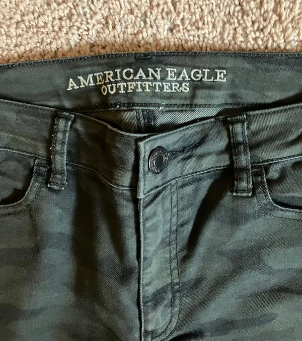 American Eagle Outfitters Jeans Size 12 - Image 2