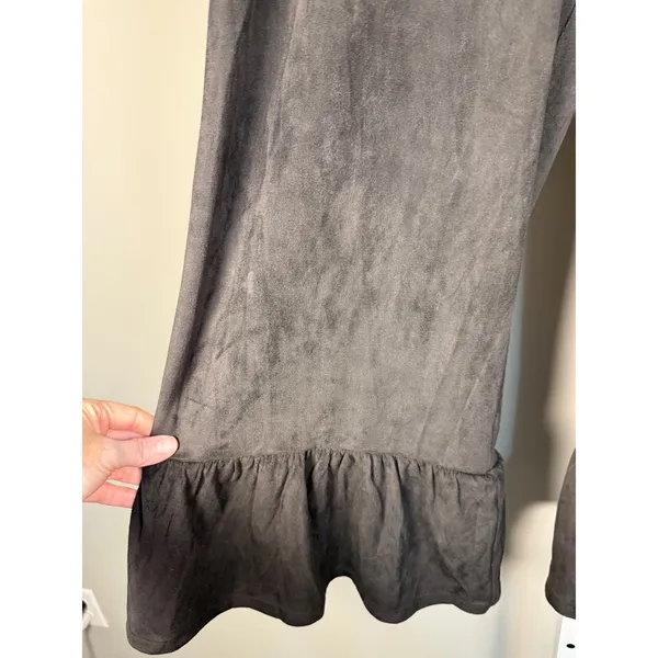 Umgee Black Velour Cropped Pants XL Boho Ruffle Hem Wide Leg - Image 3