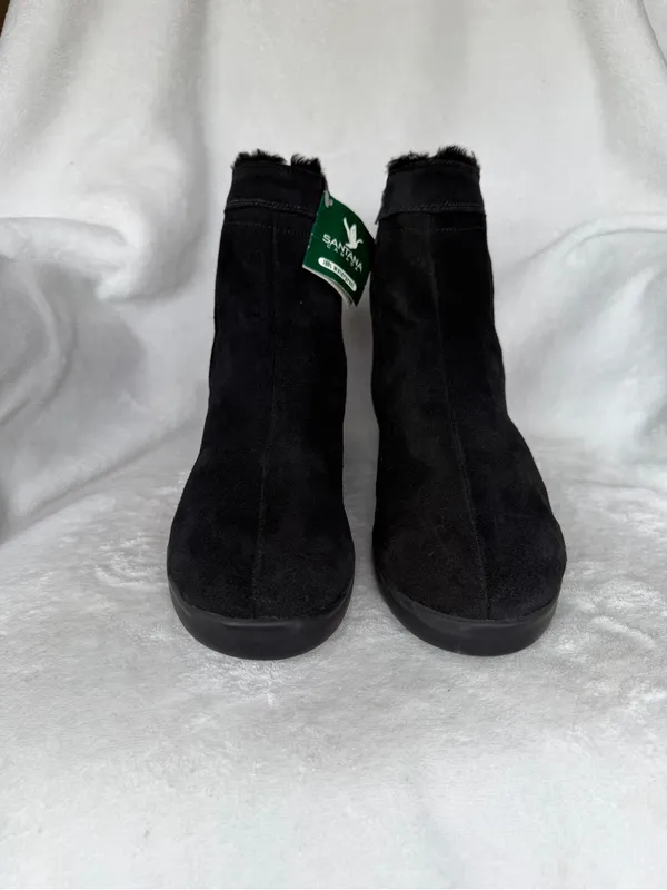 Santana Canada Black Suede Faux-Fur Trim Ankle Boots New - Image 3